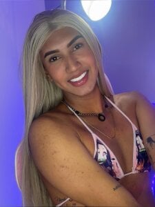 luisanova Your blonde girl Bilde 2