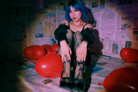 lilith_rr 𝒱𝒶𝓁𝑒𝓃𝓉𝒾𝓃𝑒 𝑀𝑜𝑜𝒹 🌹 รูป  2