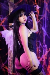 DakotaHoland Halloween🎃🐈‍⬛ Pic 6