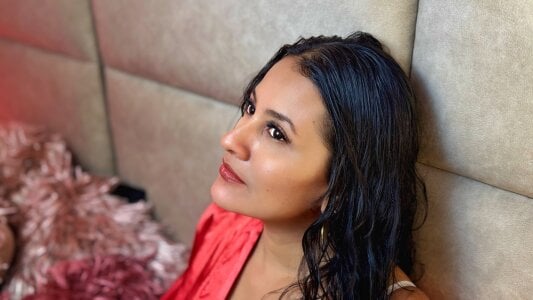 Mila-Novak sexy with my red bathrobe  2. fénykép