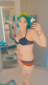 Sexystonermom Free Pic 6