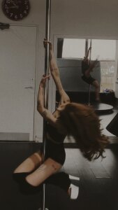 Olivia-BrooksのOlivia on stageの 4枚の写真