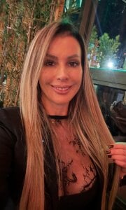 carolinesampaio Vejam como uma garota normal pode ter um cuzão arrombadoooo Pic 5