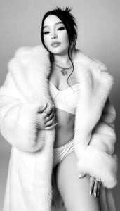 CatalinaLopez_ Dressed in luxury… designed for sin 😈🔥 Bilde 3