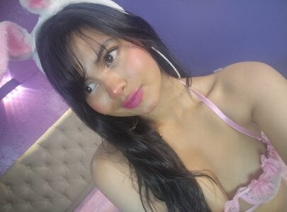 Honey-Nik A cute little slut💗🤤 Foto 3