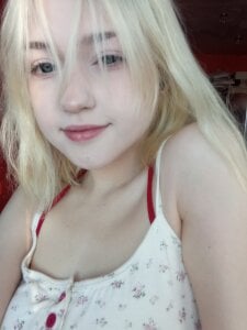 Beloved_Mary snow-white me Pic 3