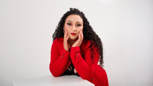 VaniaRose The Lady in Red Pic 5