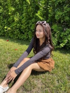 Nari_Ko Warm grass Pic 4