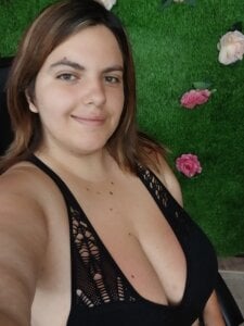 Zdjęcia Huge_Titties_ Check me out a little more :P:  2