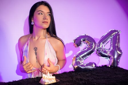 RoxanaBorns_ My birthday is coming, come with me! Come with me to spend an incredible day🎉🎂🎁✨❤️ Pic 9