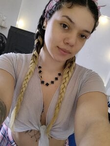 🎀🍑Hi od hanna__jadidi  4 snímek