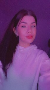 AlisaLEXX Public Pic 2