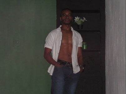 Eric_Black_Athletic Public Pic 3