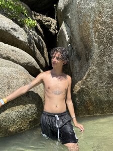 Ibratxandy Me in the sea 🌊 Pic 5