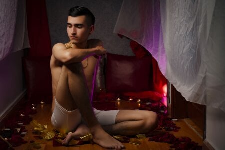 Ethan_Boy_ Red Hot Romance 🌹🔥 รูป  3