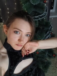 OdiliaFarleigh how do you like the dress Foto 2