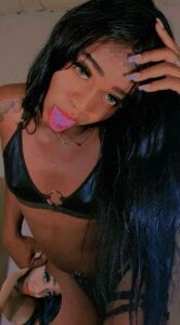 Naishadollsexy Public Pic 5