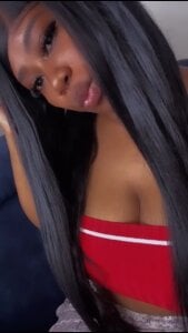 sabrina_mora Public Pic 3