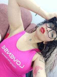 CHIARAJJONESのCOME TO MY ROOM 😈の 5枚の写真