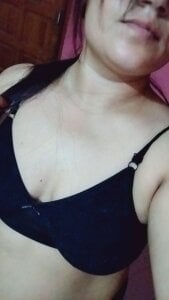 Keya-009 Public Foto 2