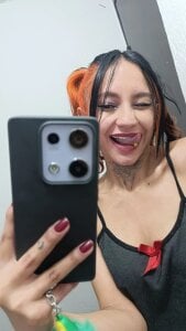 Lia_tomson Public Pic 2