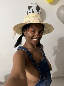 tiffany-smith Hallowen 1 Pic 3