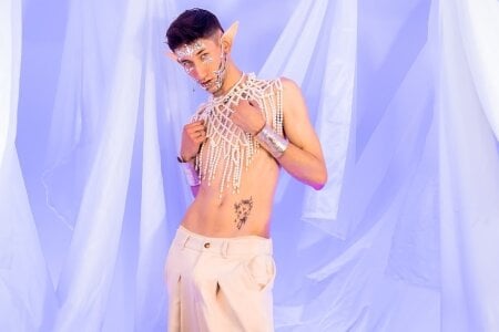 James_Dupont_: Public ( 6 фото)