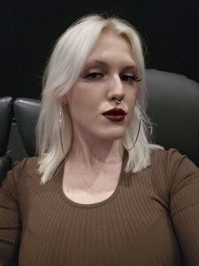 KellyyMcGuire Public Foto 4