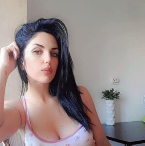 Public de LauraDelightX  2 Imagens