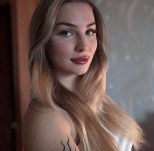 hannah_aura Public Pic 3