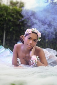 mia_roldan_ I’ll grant you a New Year’s wish🍒 Pic 2