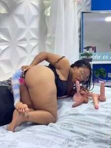 cataleya_eebony All the cocks I have to have fun 😏🔥 Pic 2