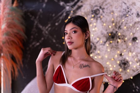 RenataMason a mischievous Santa🎅 Pic 3