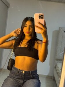 Naya_Mills_ Casual Girl 💋 Poză 2