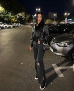 skinny_milky Public Pic 3