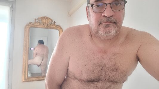 Put a dildo in my ass de Salope4mature Foto