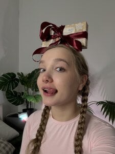 bambi_lu✨🤍EPIC GOAL 🤍 packing phone to my grandmother🤍✨图片 8