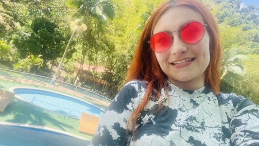 Alicia__1 walk ☀️ Pic 4