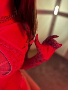 HeidiDiaz Temptation in every move 💃 Pic