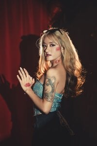 Lya1_ch I’m Yours Gambar 4