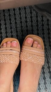 BarbaraSlim my feet Pic 2
