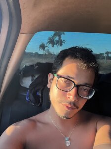 Fuccker30 Public Pic 3