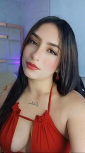 Kloe_Novoa Public Pic 4