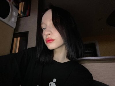 Naomiya-Lee Public Poză