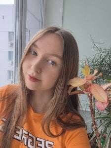 ElfredaTupy A bit of spring wibe hehe 🌸 Gambar 4