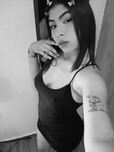 Leslymarin_ Public slika