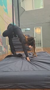 shivaloba93 Acrobatics on fabric💜 Pic 3