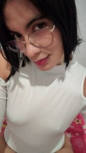 Mia_saaenz 😼I feel sexy Pic 2