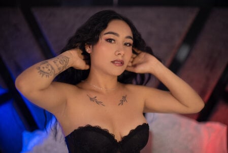 AnaiaClarck Public Pic 3