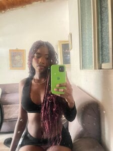 NyraSolenne Good afternoon, darling ☀️💖 I’m live from 2:00 p.m. to 8:30 p.m., already missing your eyes on me, Pic 3